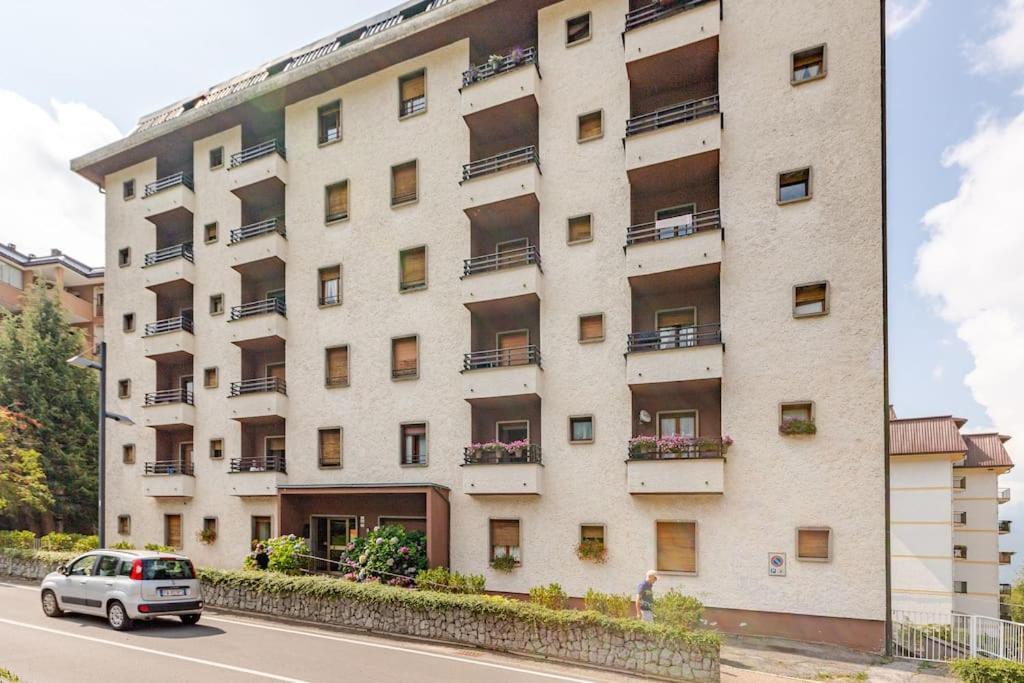 Appartamento Nel Cuore Della Valsassina Moggio  Exterior foto